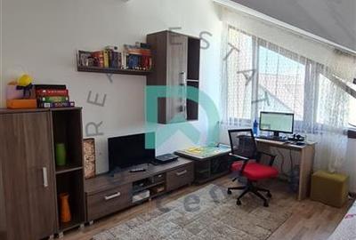 Garsonieră decomandată în Tractorul - 5