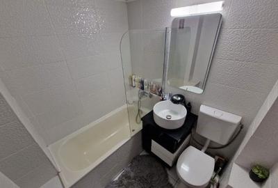Apartament cu 3 camere decomandat în Alexandru cel Bun - 2