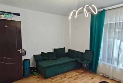 Apartament cu 3 camere decomandat în Nicolina - 11
