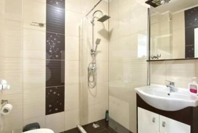Apartament cu 3 camere semidecomandat în Central - 2