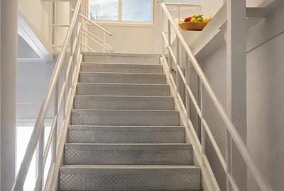 Spațiu comercial, de 1,400 mp, în Prejmer - 1