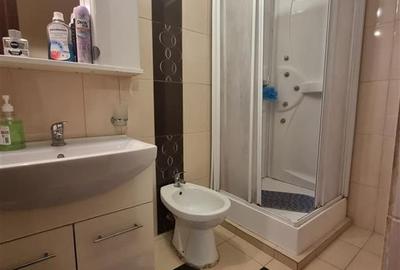 Apartament 4 camere decomandat - etajul 2 - bloc din 1980 - 90 mp - 12