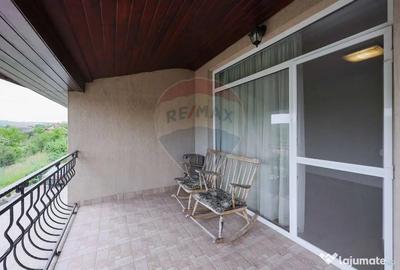 Casă cu 4 camere cu Teren 276 Mp în Dealuri Oradea - 2