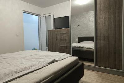 Ap. 2 cam,decomandat,et. 1/4,renovat modern,centrala proprie,an constr.1978. - 9