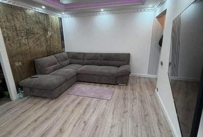 Apartament cu 3 camere semidecomandat, mobilat în Tomis Nord - 2