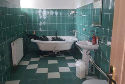 Casă cu Teren 1000 Mp în Târgșoru Vechi - 9
