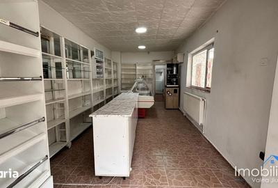 Spațiu comercial, de 40 mp, în Petros - 5