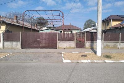 Casă cu Canalizare în Central - 4