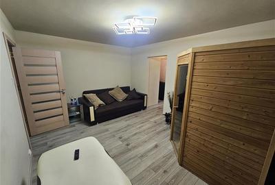 Apartament cu 2 camere semidecomandat în Micro I - 11