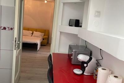 Inriez apartament primul bloc langa magazinul Unirea - 6
