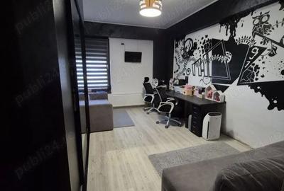 Apartament cu 3 camere decomandat în Tomis Nord - 6