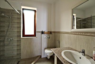 Casă individuală cu 7 camere cu Canalizare în Nord - 22