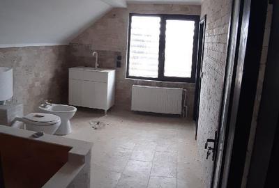 Casă cu 6 camere în Râmnicu Sărat - 4