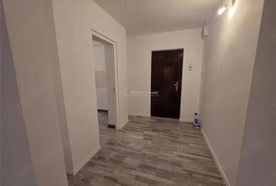 Apartament cu 2 camere semidecomandat în Micro 3 - 2