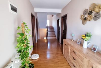 Casa spatioasa la cheie la intrarea in Ciorogarla - 17