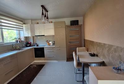 Casă cu 5 camere cu Teren 2500 Mp în Iris - 9