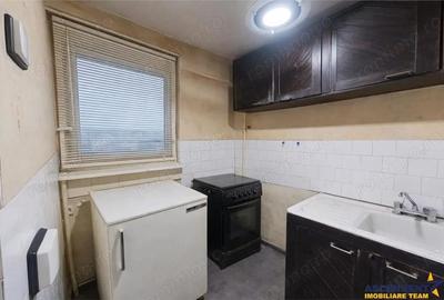 Garsonieră decomandată în Central - 6