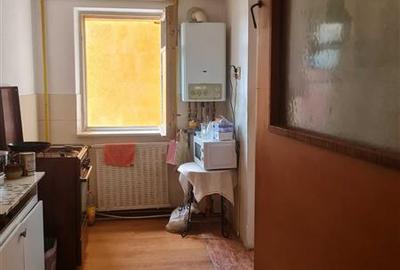 Apartament cu 3 camere decomandat, mobilat în Răcădău - 4
