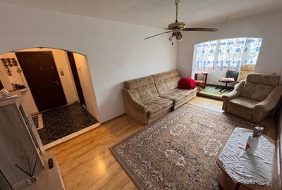 Apartament 4 camere intrare Racadau 155000 Euro