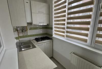 Apartament cu 2 camere semidecomandat, mobilat în Central - 1