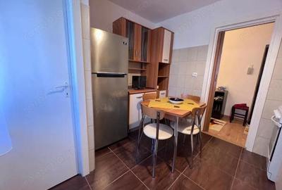 Apartament cu 3 camere semidecomandat în Central - 7