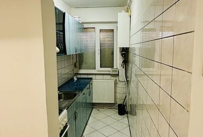 Apartament cu 3 camere semidecomandat în Central - 2