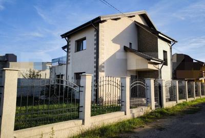 Casa P+1,  141 mp, 476 mp de teren, zona complex Capsunarie