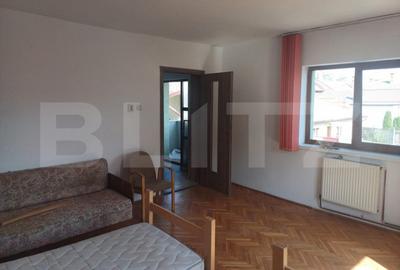Casă cu 5 camere cu Teren 700 Mp în Central - 3