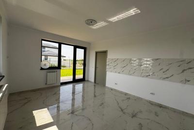 Vila in Complex la Cheie Balotesti Nord - 9