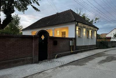 Casă cu 3 camere cu Teren 2000 Mp în Băcia - 2