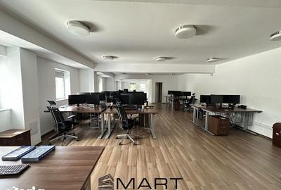 Spațiu comercial, de 195 mp, în Central - 4