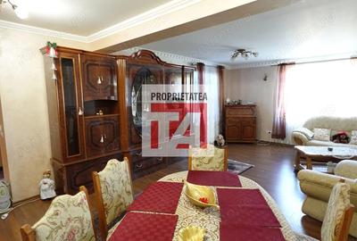 Casă cu Teren 1500 Mp în Central - 10