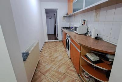 Apartament cu 3 camere semidecomandat în Mehadia - 2
