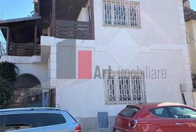 Casă individuală cu 4 camere în Calea Călărașilor