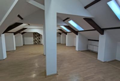 Ultracentral Promendata Stefan cel Mare-cladire interbelica diverse activitati - 13