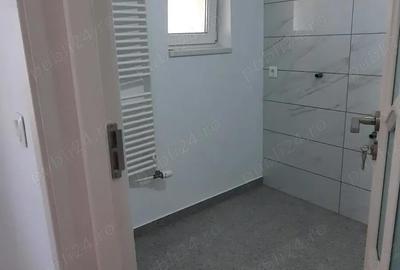 Casă cu 3 camere cu Teren 860 Mp în Târgu Ocna - 2