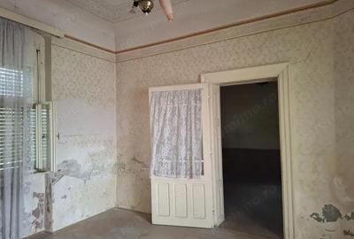 Casă cu 3 camere cu Teren 597 Mp în Nădlac - 2