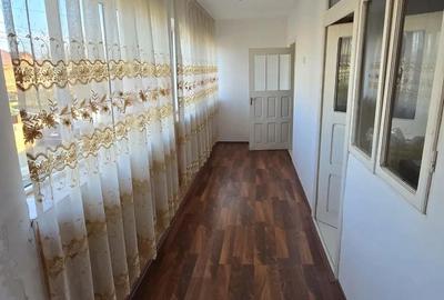 Casă cu 9 camere cu Teren 1000 Mp în Mărăcineni - 5