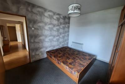 Apartament cu 3 camere, decomandat, etaj 6/10, zona Podu Ros - 3