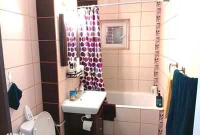 Apartament cu 3 camere decomandat în Confecții - 4