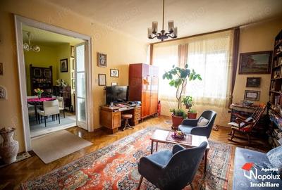 Apartament cu 3 camere semidecomandat în Central - 6