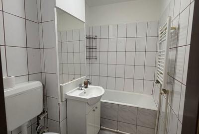 Garsonieră decomandată în Gorjului - 3