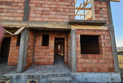 Duplex, P+M, în construcție, cu predare la cheie, Moșnița Veche, comision 0% - 4