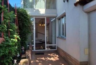 Casă individuală cu 3 camere cu Canalizare în Ferentari - 1