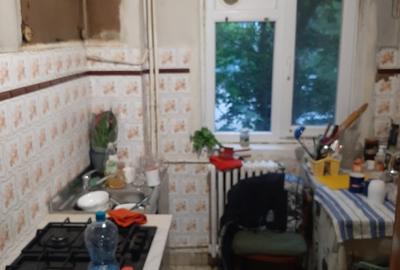 Apartament cu 4 camere decomandat în Titan - 10