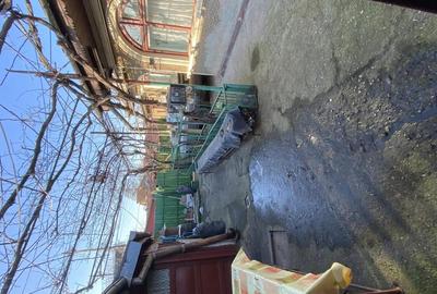 Casă cu 5 camere cu Canalizare în Industriilor - 1