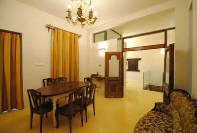 Apartament cu 3 camere decomandat în Ultracentral