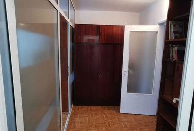 Apartament cu 2 camere semidecomandat în Titan - 1
