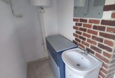 Garsonieră semidecomandată în Central