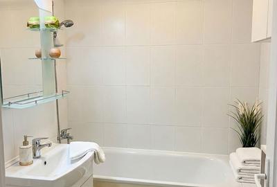 Apartament cu 3 camere decomandat în Scriitorilor